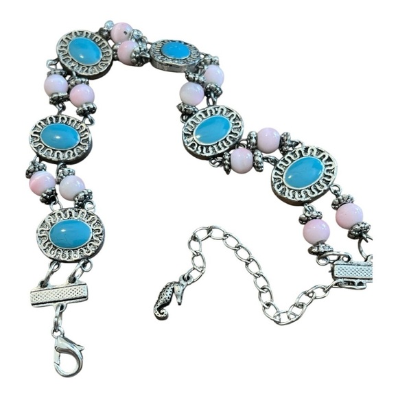 NWT WOMEN'S WESTERN NECKLACE, BRACELET, EARRING BUNDLE - Picture 10 of 10